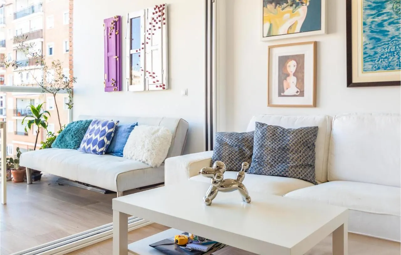 3 Bedroom Beautiful Apartment In Malaga