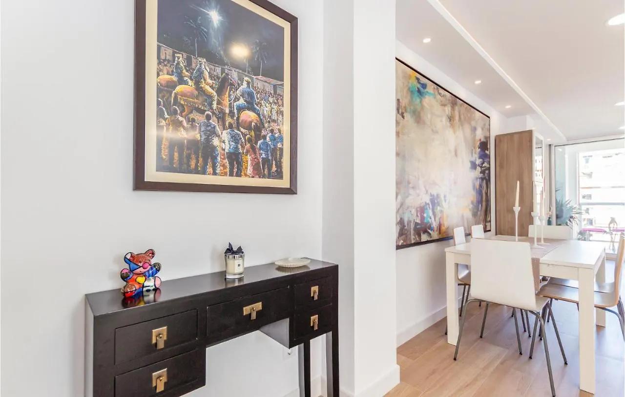 3 Bedroom Beautiful Apartment In Malaga