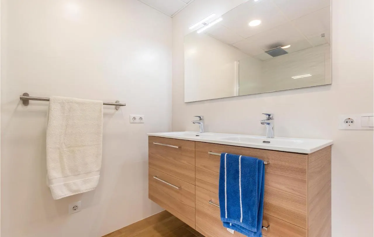 3 Bedroom Beautiful Apartment In Malaga