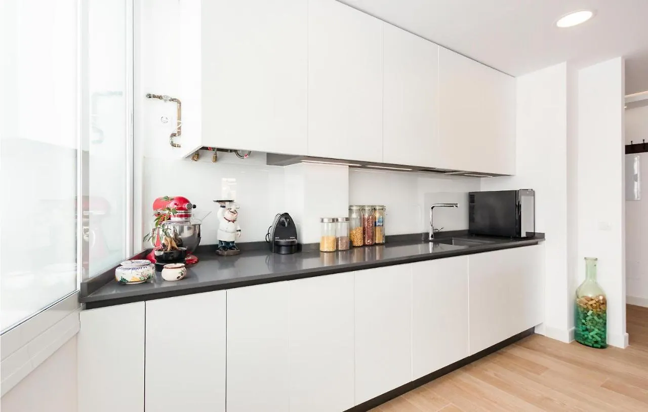 3 Bedroom Beautiful Apartment In Malaga